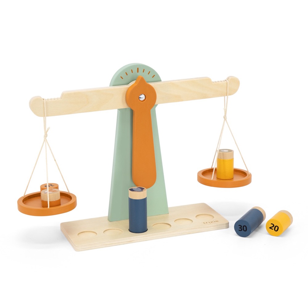 Wooden scale with 6 weights
 